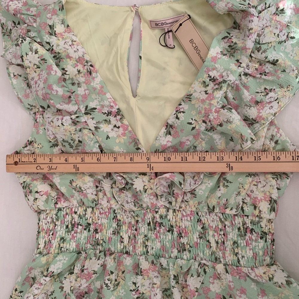 NWT BCBGeneration Floral Ruffle Mini Dress – Size M – Spring Green - Picture 5 of 9